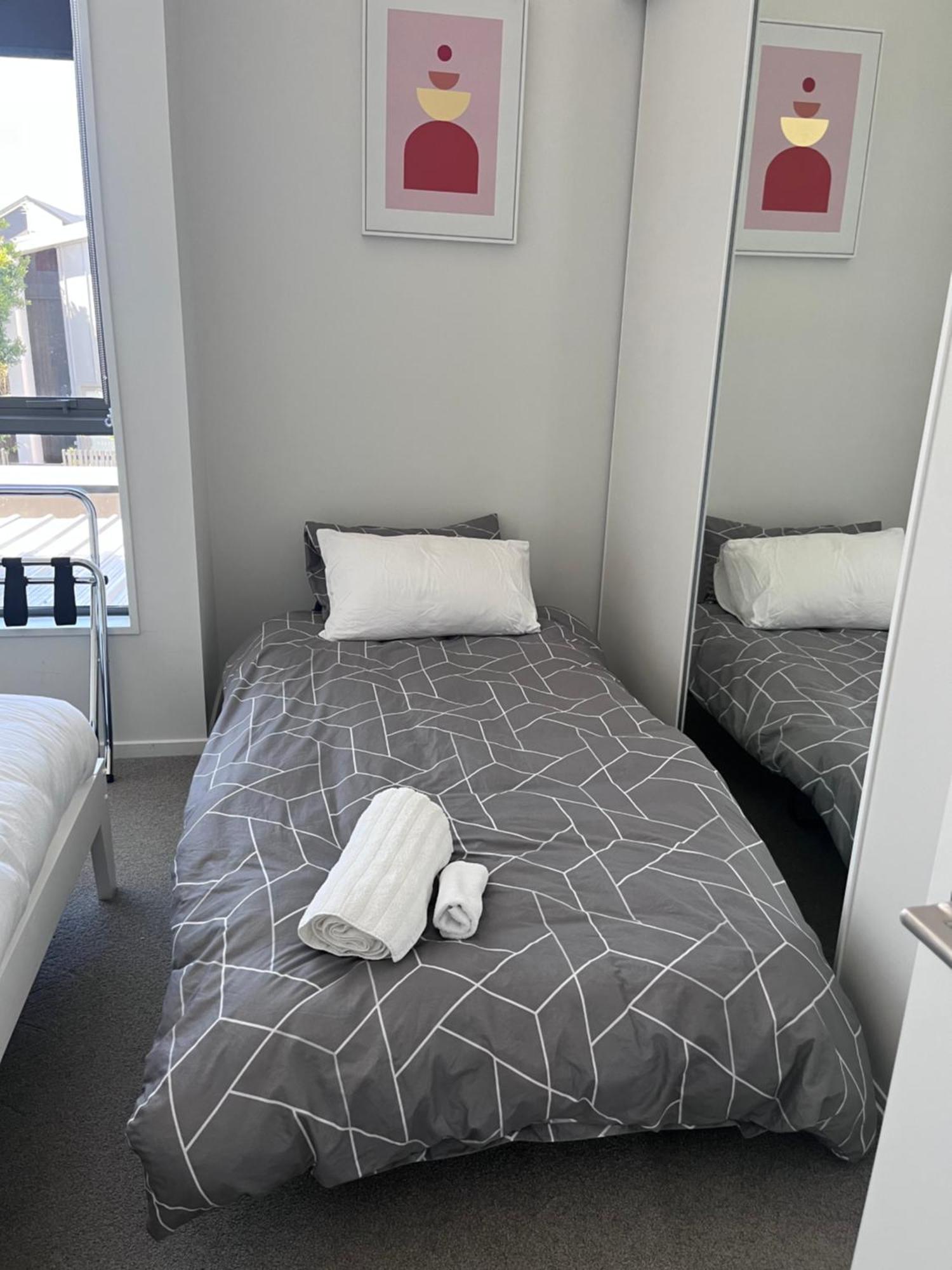 Villa Urban Nest - Entire Townhouse And Free Parking à Christchurch Extérieur photo